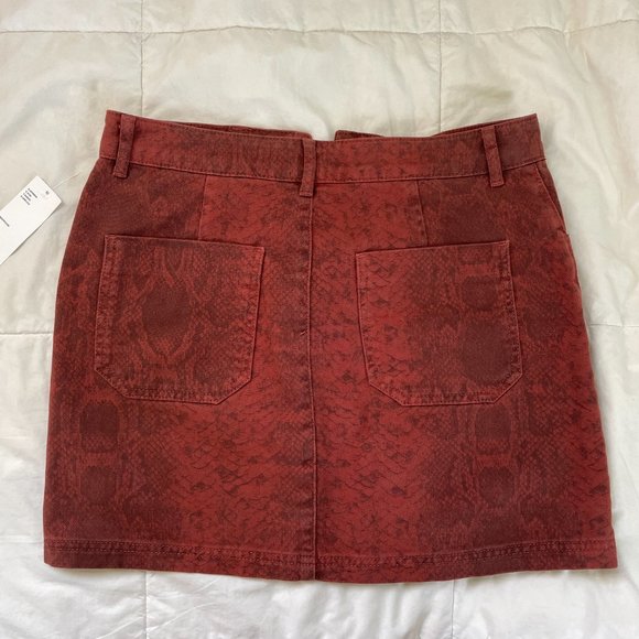 Urban Outfitters Rust Snake Skin Pattern Denim Skirt - Picture 4 of 4